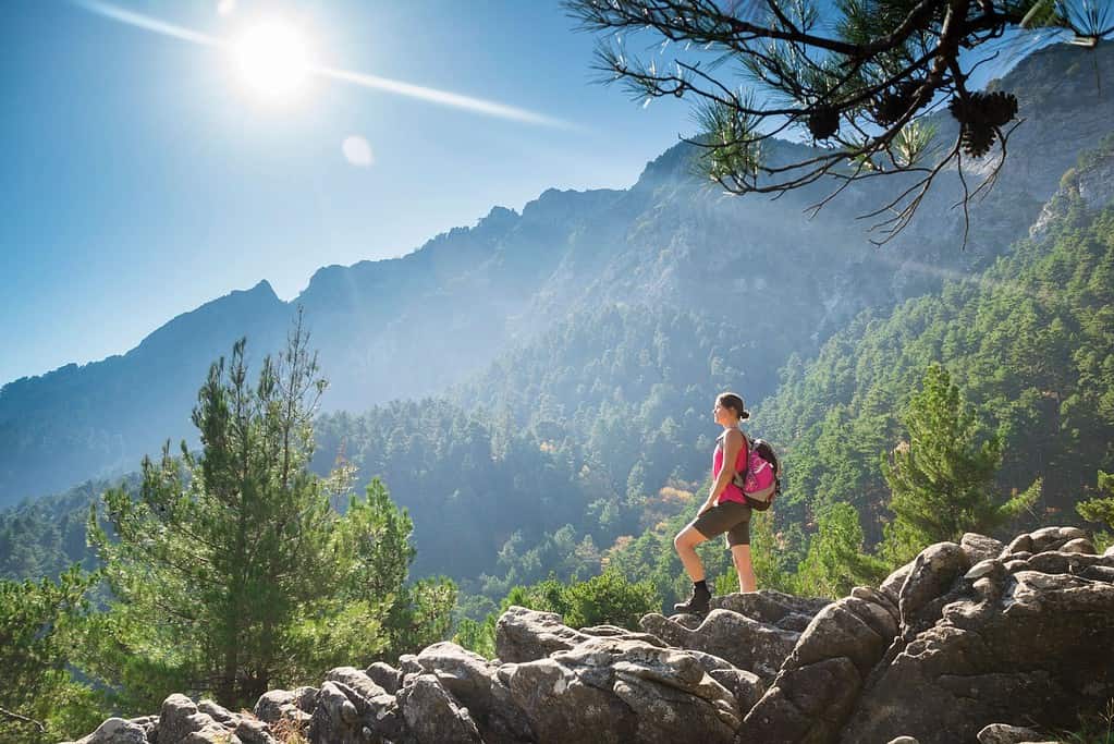 12 Essential Tips For Day Hiking On Difficult Trails