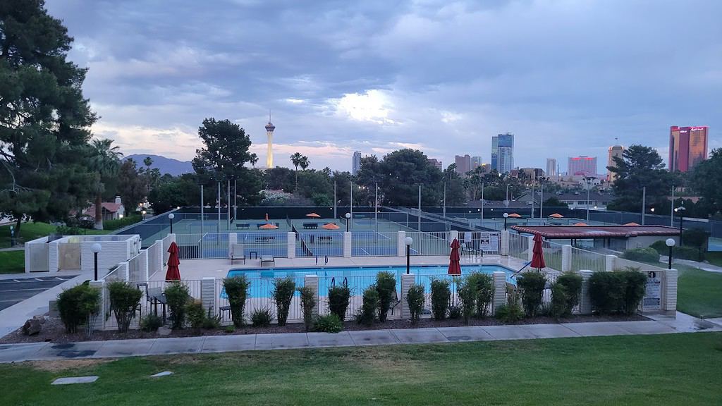 spanish oaks clubhouse tennis center