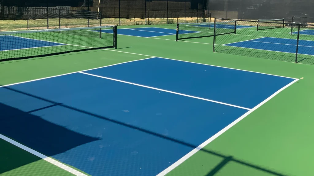 pickleball resorts in arizona; paradise valley country club