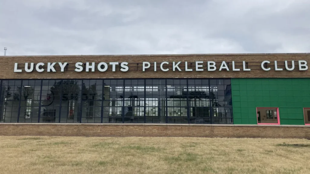 lucky shots pickleball club